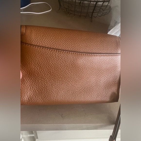 Michael Kors purse like brand new. Used once - Picture 11 of 13